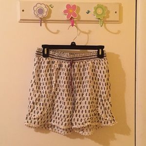 White printed shorts